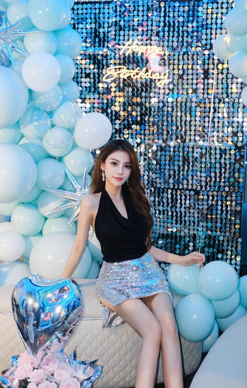 上海夜总会KTV招聘模特精英-便装出席-房间人气爆棚