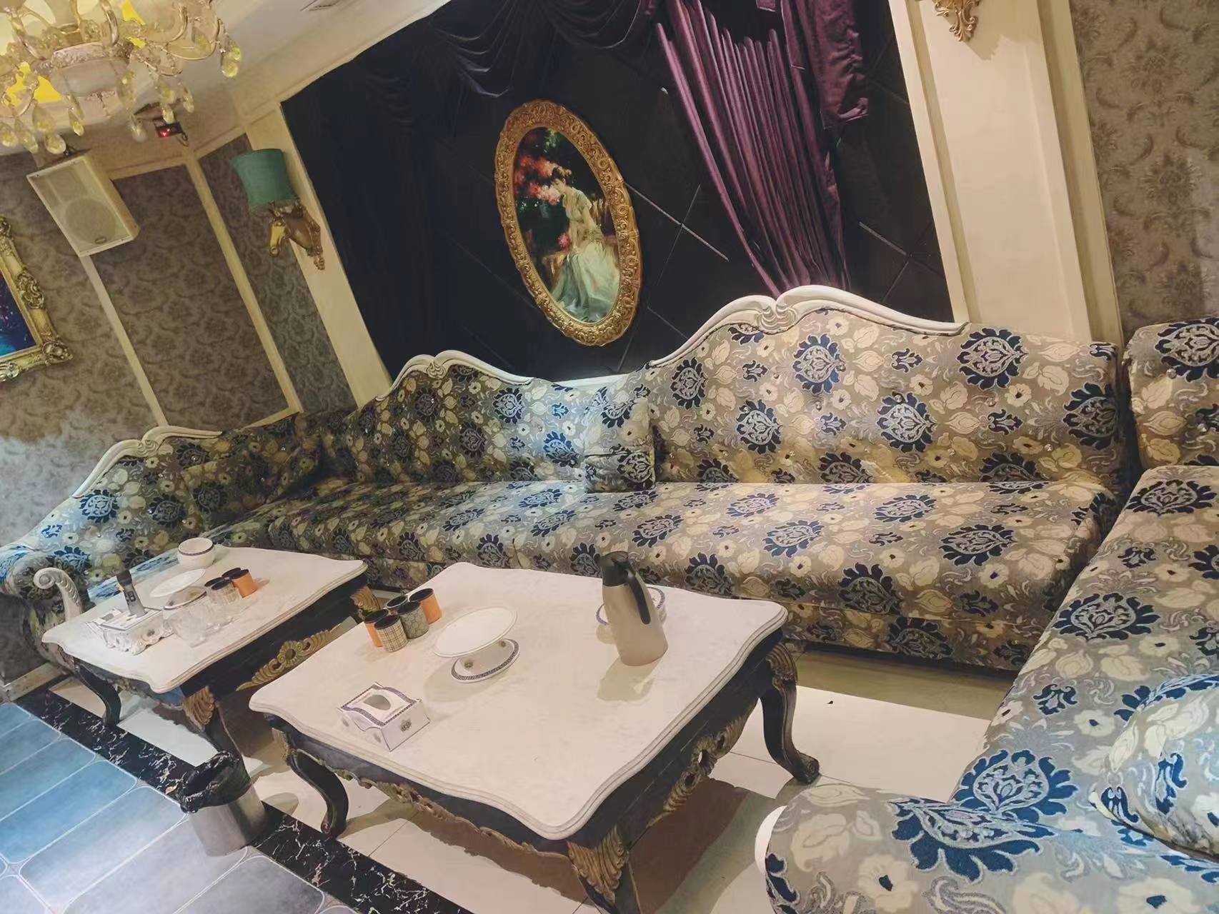 上海生意火的KTV可靠队长直招无套路真诚以待*