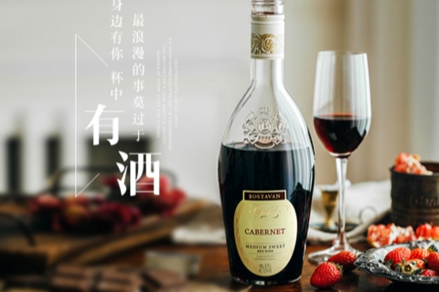 汉中夜场招聘年轻女孩:如何胜任优雅工作环境