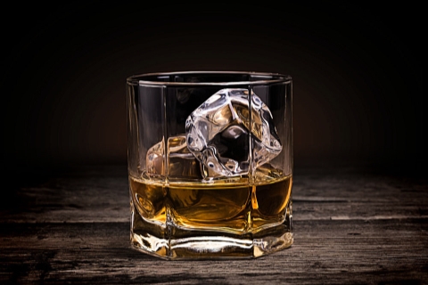 东莞KTV招聘工作人员：自信是成功的关键