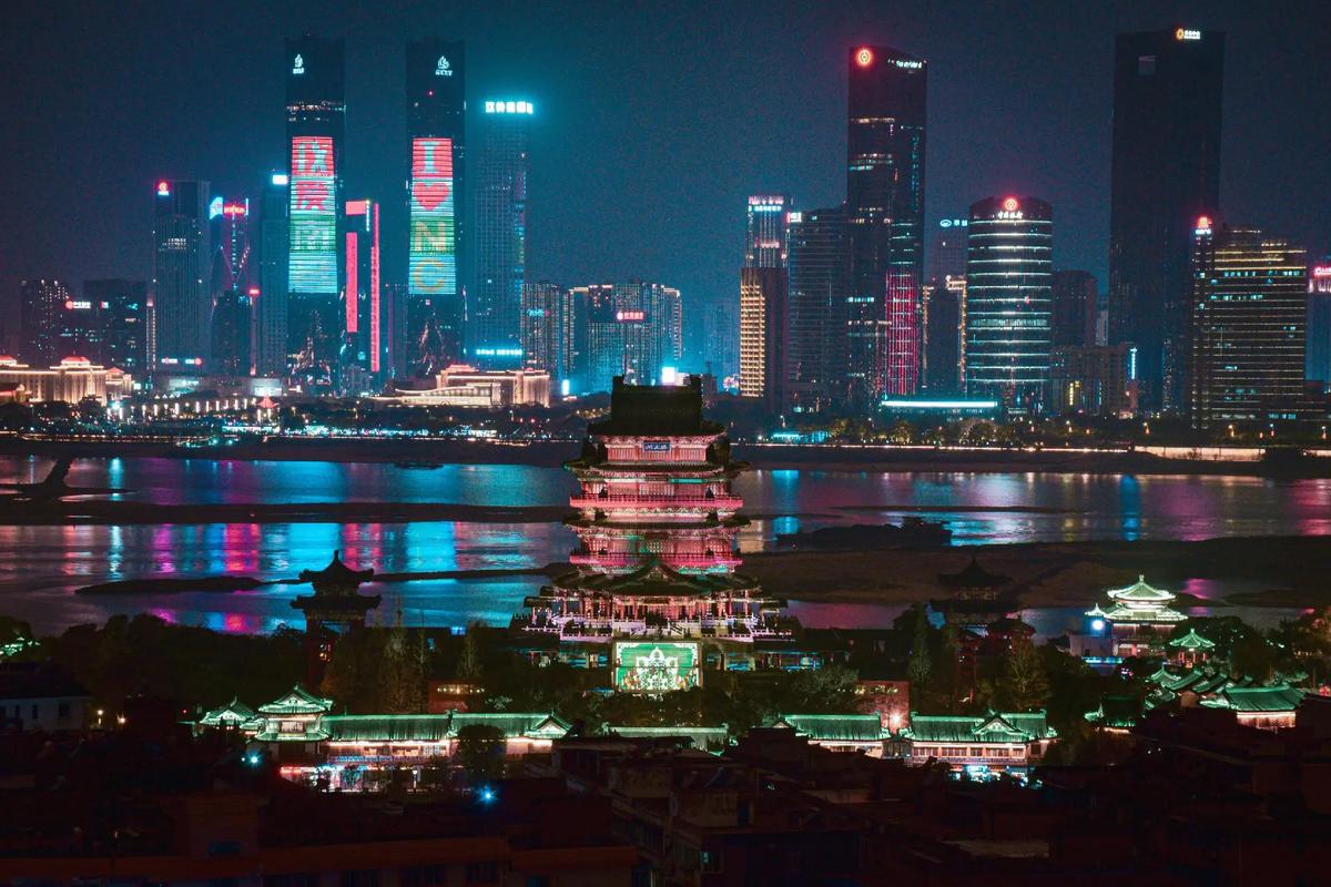 南昌夜场找工作怎么找？红谷滩妹子分享实用路子