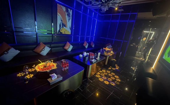 魔都上海中高端KTV本地直招，上班自由可兼职·