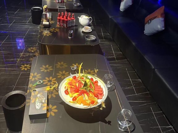 魔都上海生意稳的KTV诚信招聘，日结无任务·