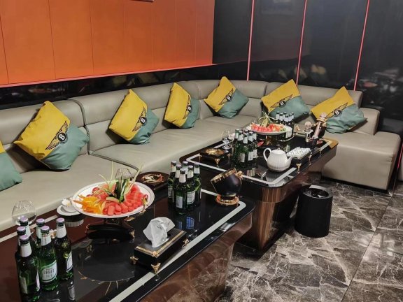 上海高端KTV本地直招，生意爆好·